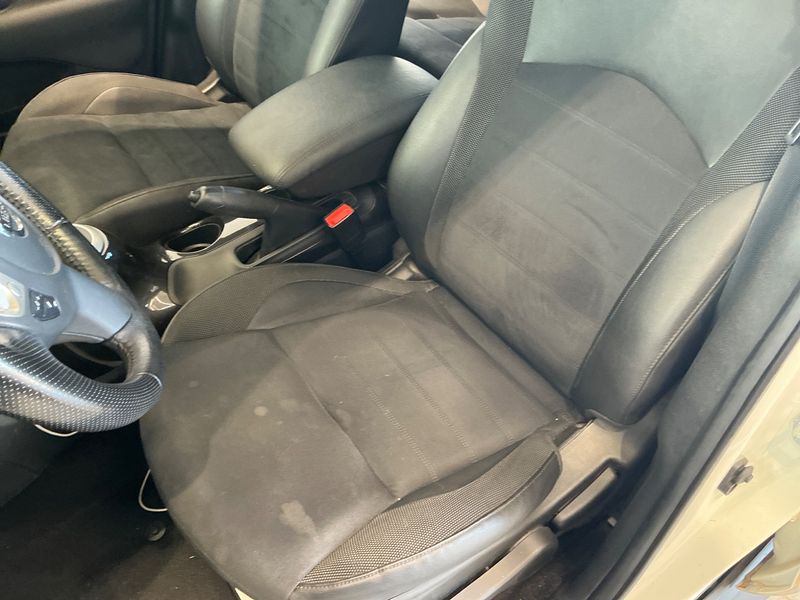 Nissan Juke 1.6 N-Connecta 2018 – снимка 28