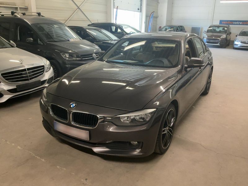 BMW 3er 320d EfficientDynamics Lounge 2012 – снимка 2