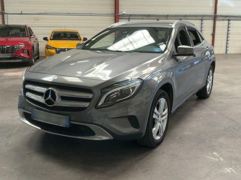 Mercedes-Benz GLA-Klasse GLA 200 d 4Matic Business 2015 – снимка 1
