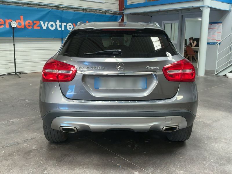 Mercedes-Benz GLA-Klasse GLA 200 d 4Matic Business 2015 – снимка 7