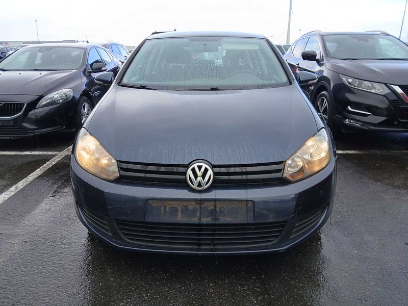Volkswagen Golf VI 1.6 TDI Trendline BlueMotion 2010 – снимка 7