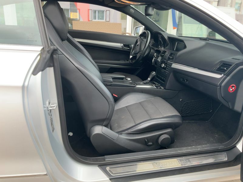 Mercedes-Benz E-Klasse E 200 CGI BlueEfficiency Avantgarde 2011 – снимка 16