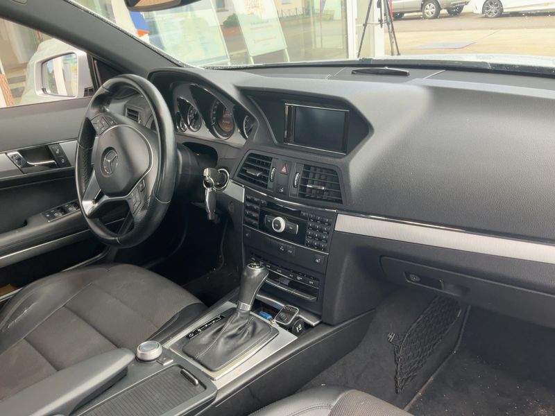 Mercedes-Benz E-Klasse E 200 CGI BlueEfficiency Avantgarde 2011 – снимка 17