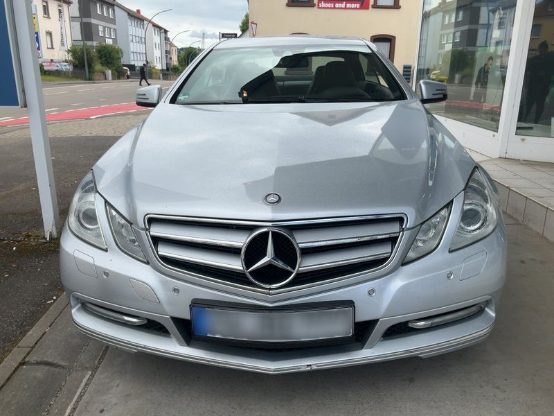Mercedes-Benz E-Klasse E 200 CGI BlueEfficiency Avantgarde 2011 – снимка 14