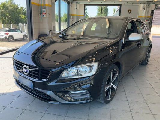 Volvo V60 2.0 D3 R-Design 2018 – снимка 1