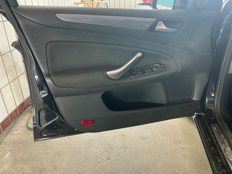 Ford Mondeo 2.0 TDCi Business Edition 2012 – снимка 32