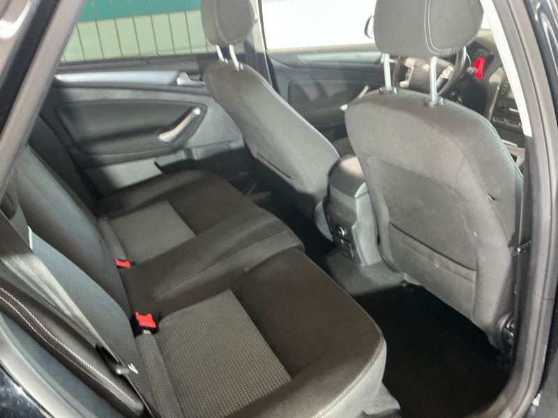 Ford Mondeo 2.0 TDCi Business Edition 2012 – снимка 37