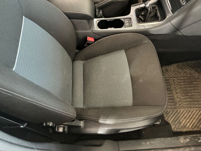 Ford Mondeo 2.0 TDCi Business Edition 2012 – снимка 35