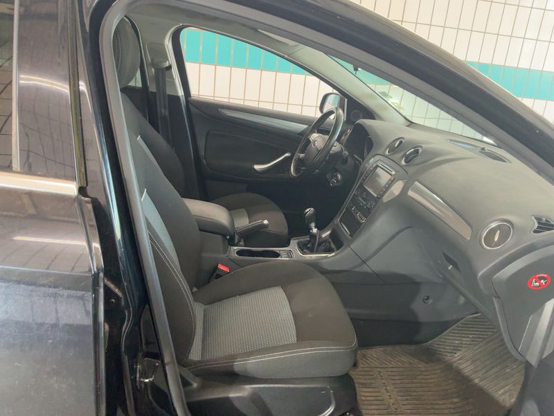 Ford Mondeo 2.0 TDCi Business Edition 2012 – снимка 16