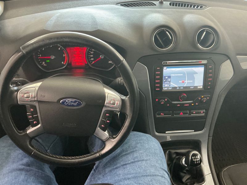 Ford Mondeo 2.0 TDCi Business Edition 2012 – снимка 17