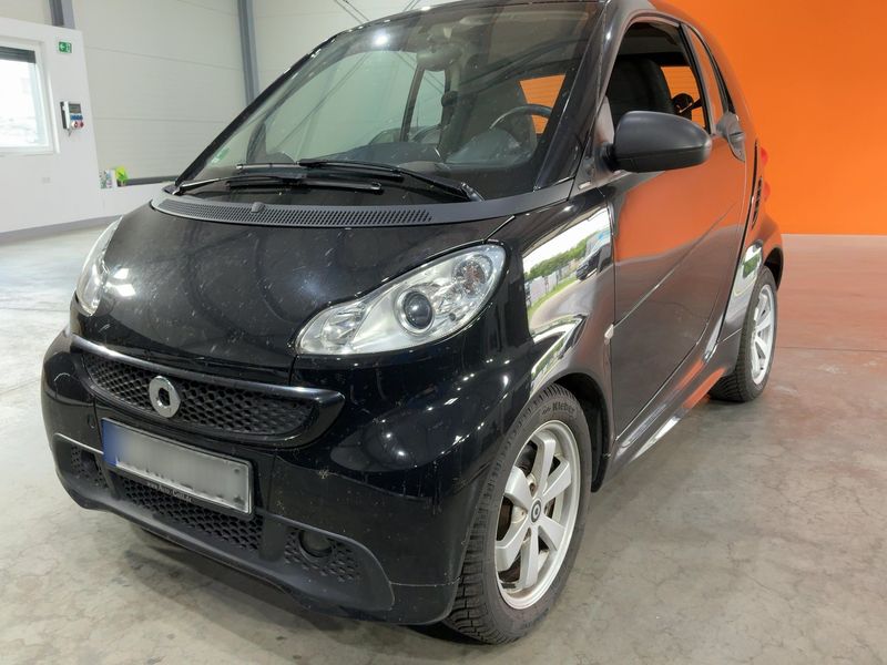 Smart fortwo 1.0 Micro Hybrid Drive passion 2013 – снимка 1