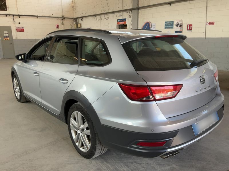 Seat Leon 2.0 TDI X-Perience 4Drive 2020 – снимка 6