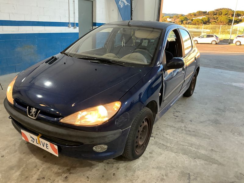Peugeot 206 1.4 HDi XT 2002 – снимка 1