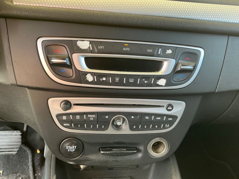 Renault Megane 1.5 dCi Dynamique 2010 – снимка 26