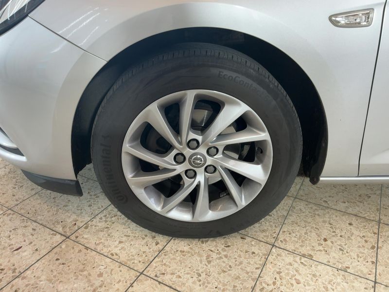 Opel Astra 1.6 CDTI DPF Dynamic Start&Stop 2019 – снимка 3