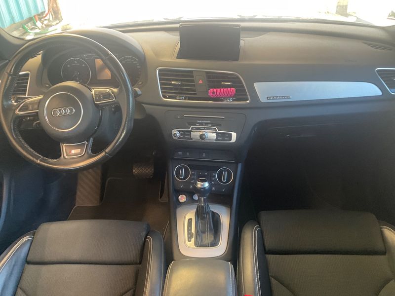 Audi Q3 2.0 TDI quattro S line 2015 – снимка 17