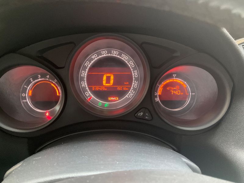 Citroen C4 1.6 HDi Confort 2012 – снимка 4