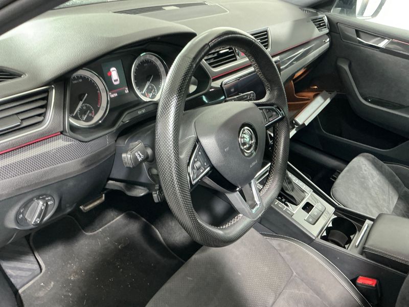 Skoda Superb 2.0 TDI SportLine 4x4 2018 – снимка 24