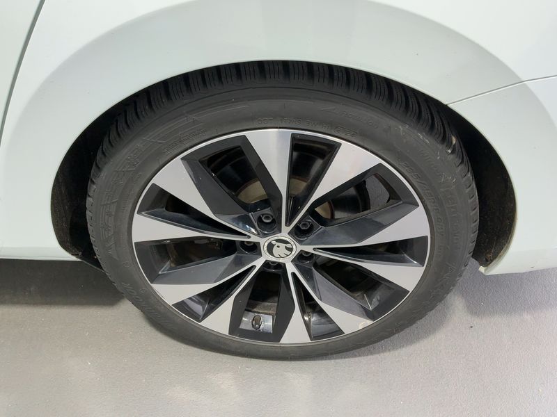 Skoda Superb 2.0 TDI SportLine 4x4 2018 – снимка 5