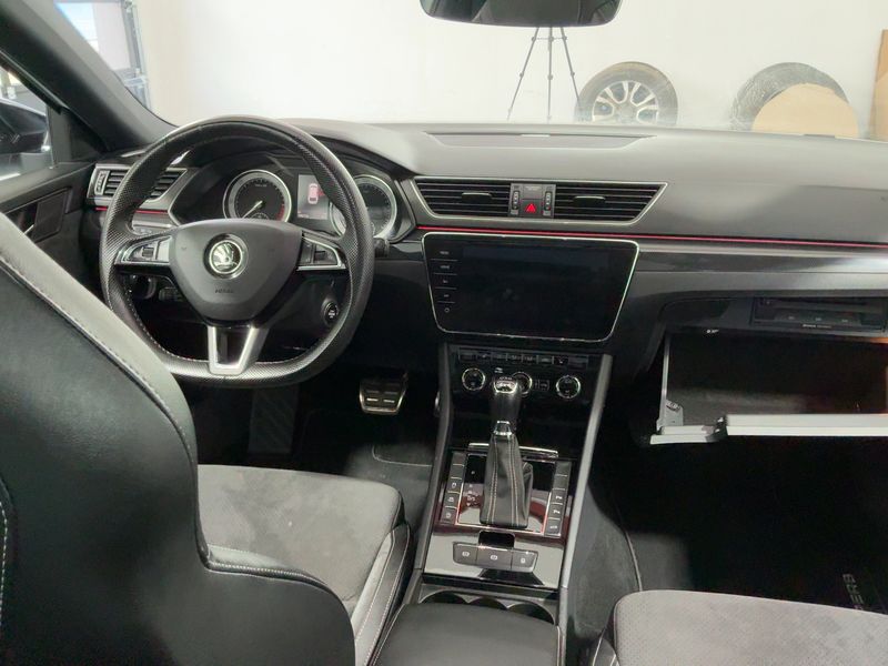 Skoda Superb 2.0 TDI SportLine 4x4 2018 – снимка 18