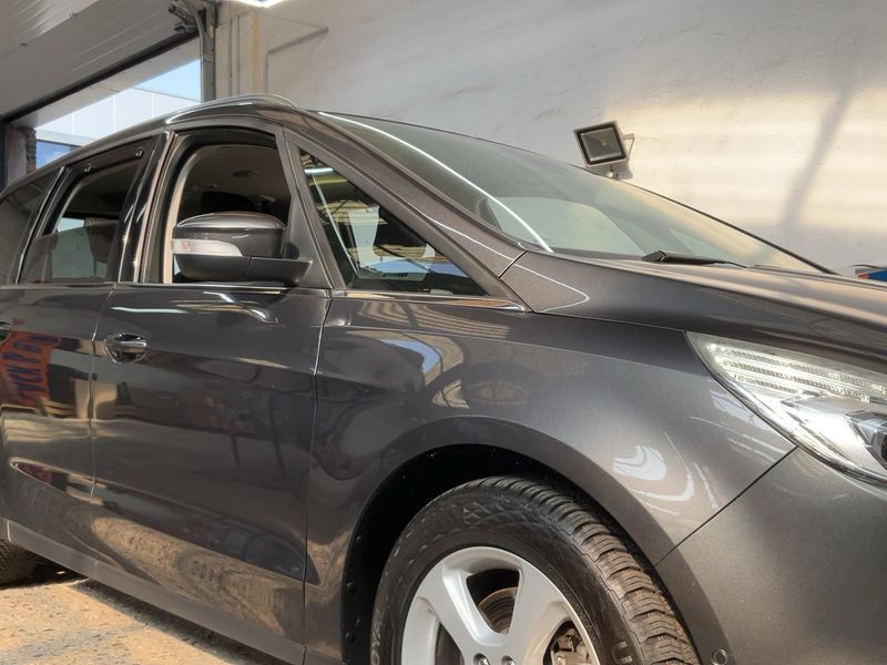 Ford Galaxy 2.0 TDCi Titanium 2016 – снимка 12