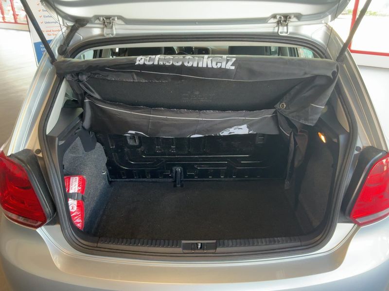 Volkswagen Polo 1.4 MPI Advance 2011 – снимка 16