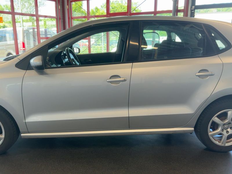 Volkswagen Polo 1.4 MPI Advance 2011 – снимка 4