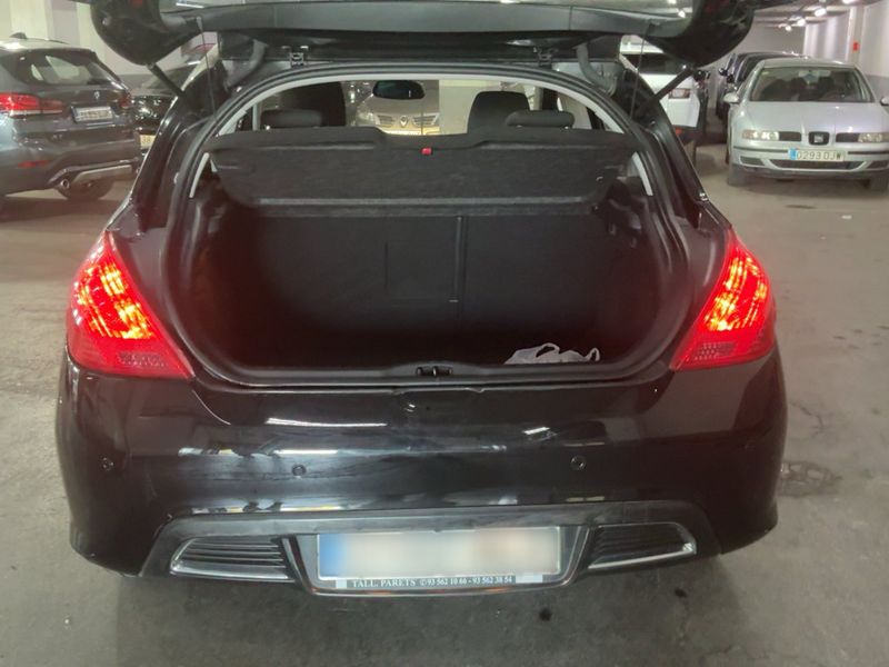 Peugeot 308 2.0 HDi Allure 2012 – снимка 15