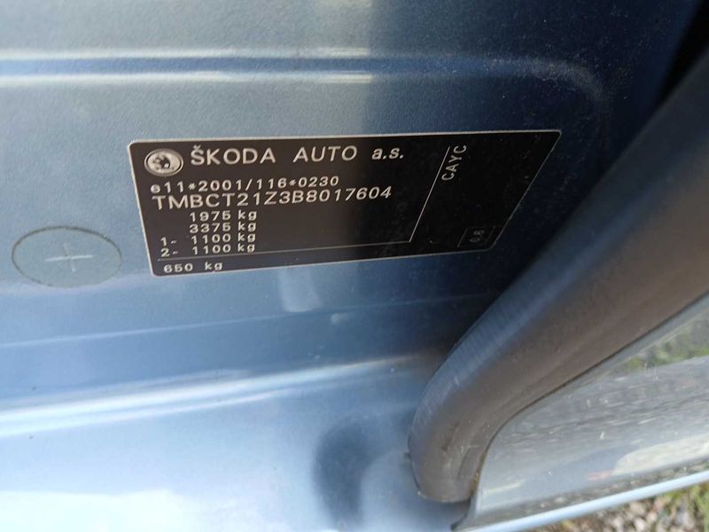 Skoda Octavia 1.6 TDI Ambiente 2010 – снимка 18