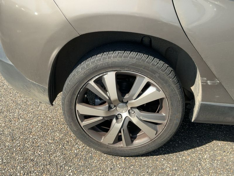 Peugeot 2008 1.2 PureTech Allure 2015 – снимка 9