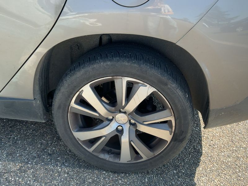 Peugeot 2008 1.2 PureTech Allure 2015 – снимка 5