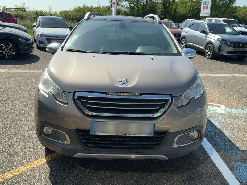 Peugeot 2008 1.2 PureTech Allure 2015 – снимка 14