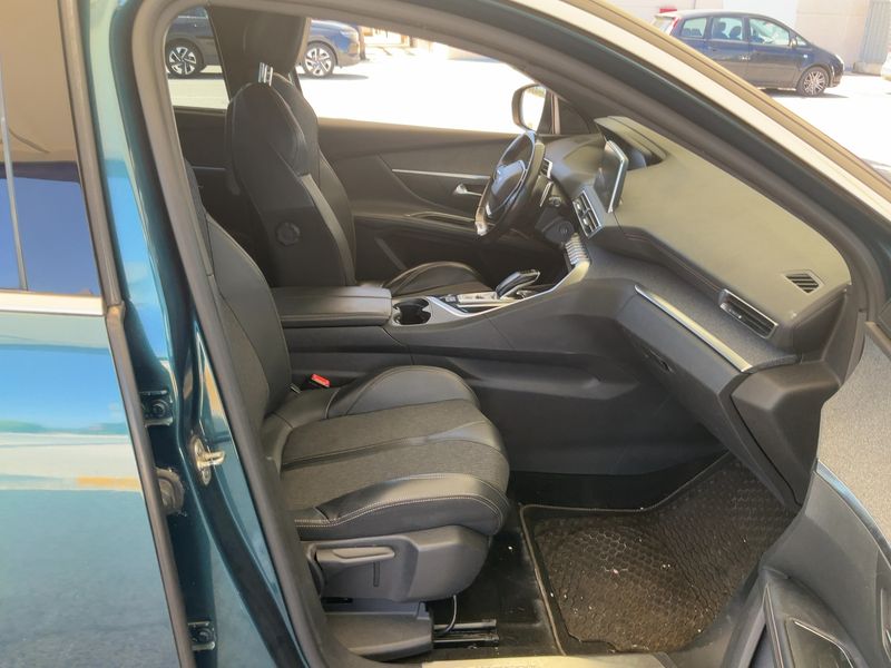 Peugeot 5008 1.5 Blue-HDi GT Line 2019 – снимка 16