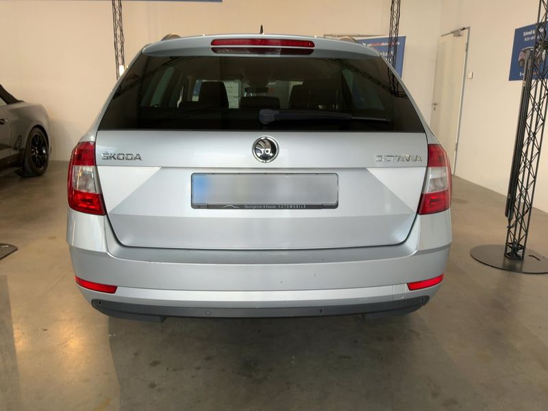 Skoda Octavia 2.0 TDI Drive 2017 – снимка 7