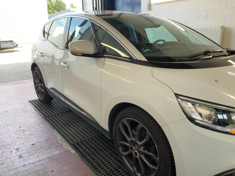 Renault Scenic 1.6 dCi Energy Intens 2018 – снимка 12