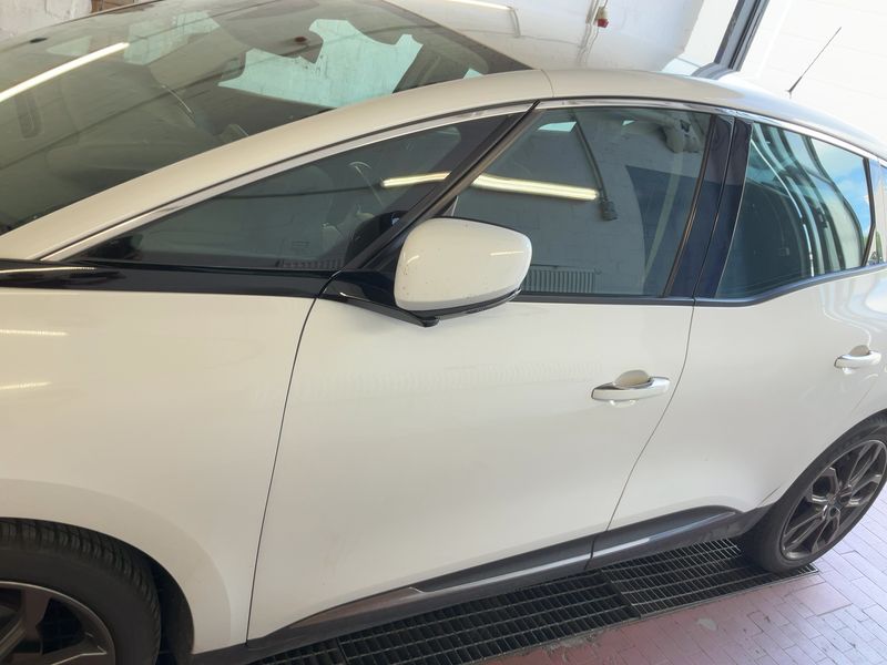 Renault Scenic 1.6 dCi Energy Intens 2018 – снимка 4