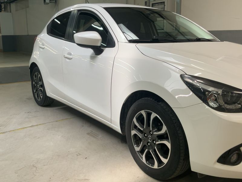 Mazda 2 1.5 Diesel Exceed 2016 – снимка 12