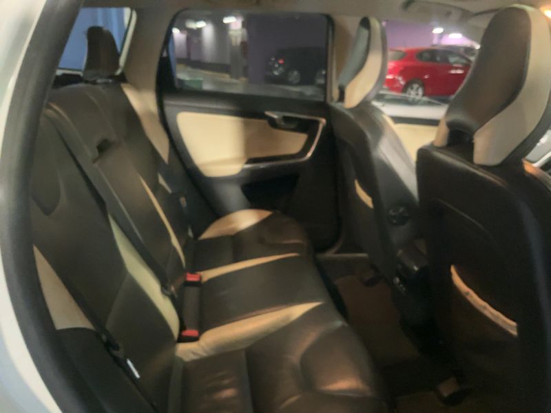 Volvo XC60 2.4 D5 R-Design AWD 2012 – снимка 19