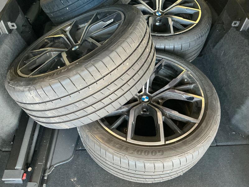 BMW 5er 530d Mild-Hybrid xDrive M Sport 2022 – снимка 15