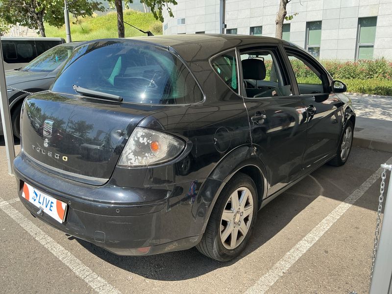 Seat Toledo 2.0 TDI Sport-up 2007 – снимка 2