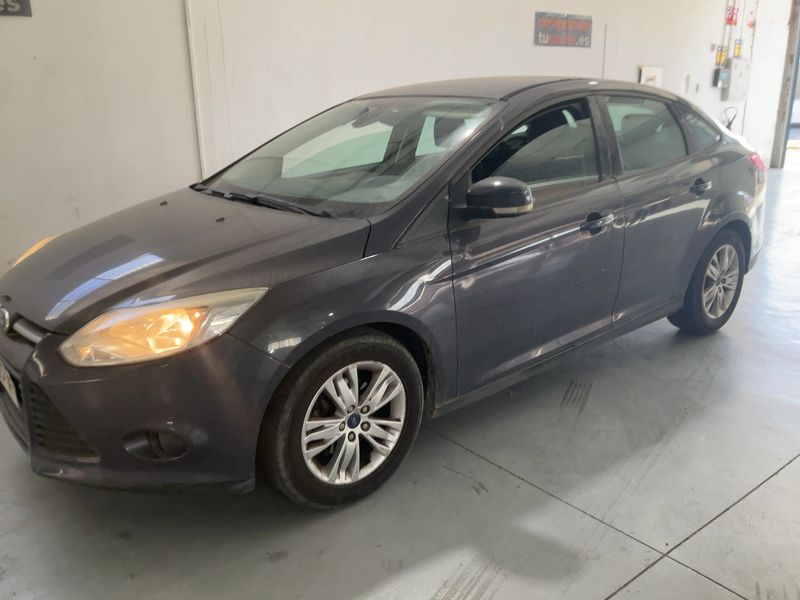 Ford Focus 1.6 TDCi Trend 2011 – снимка 2