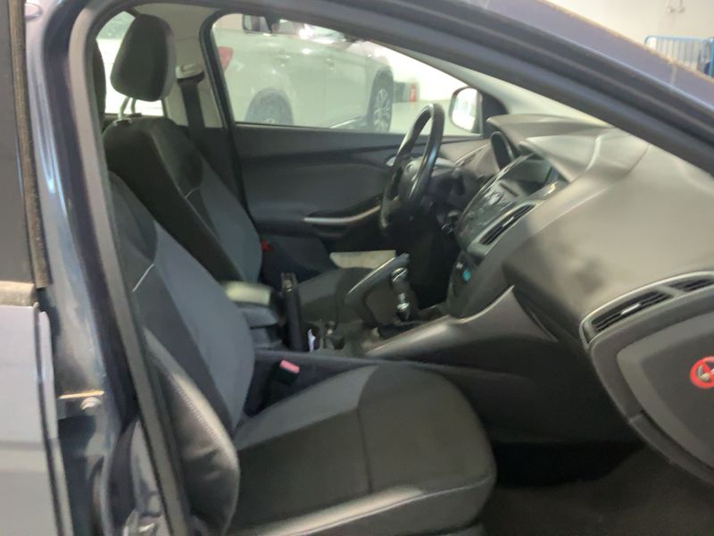 Ford Focus 1.6 TDCi Trend 2011 – снимка 16