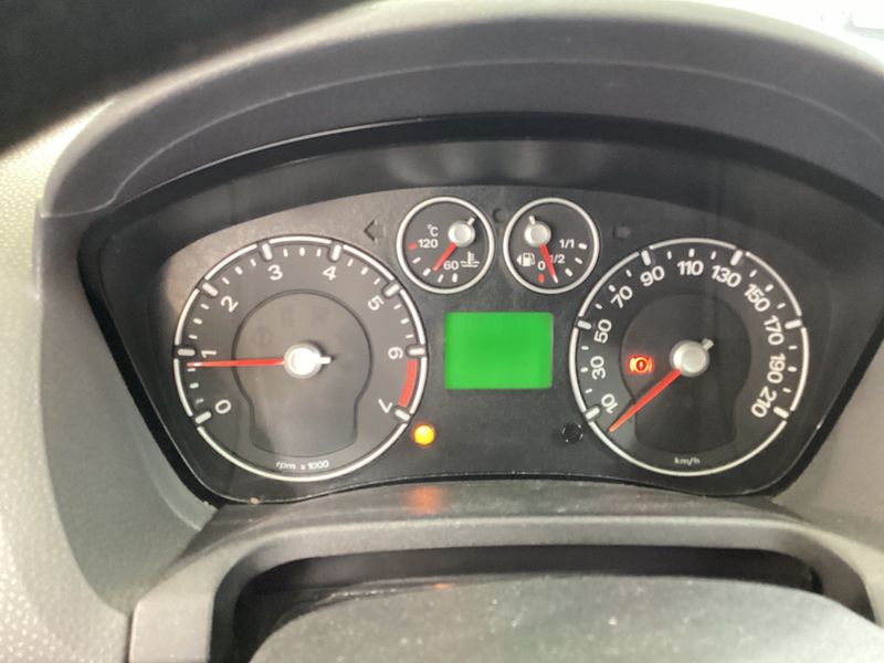 Ford Fiesta 1.4 Futura 2008 – снимка 4