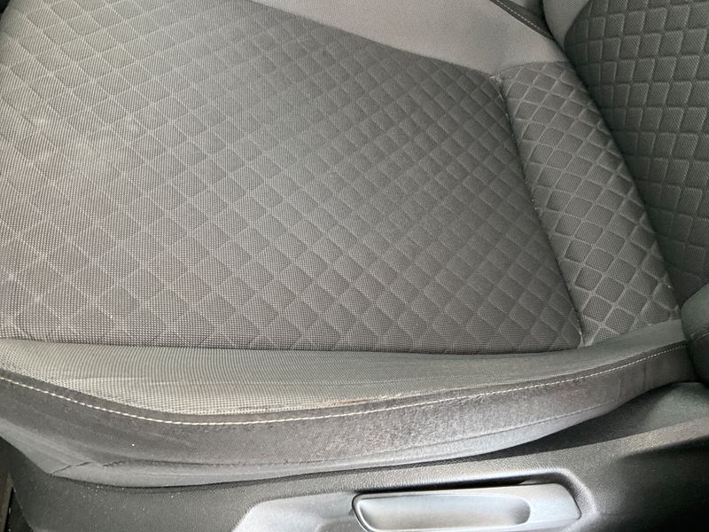 Volkswagen Tiguan 1.6 TDI Business BlueMotion Tech 2018 – снимка 21