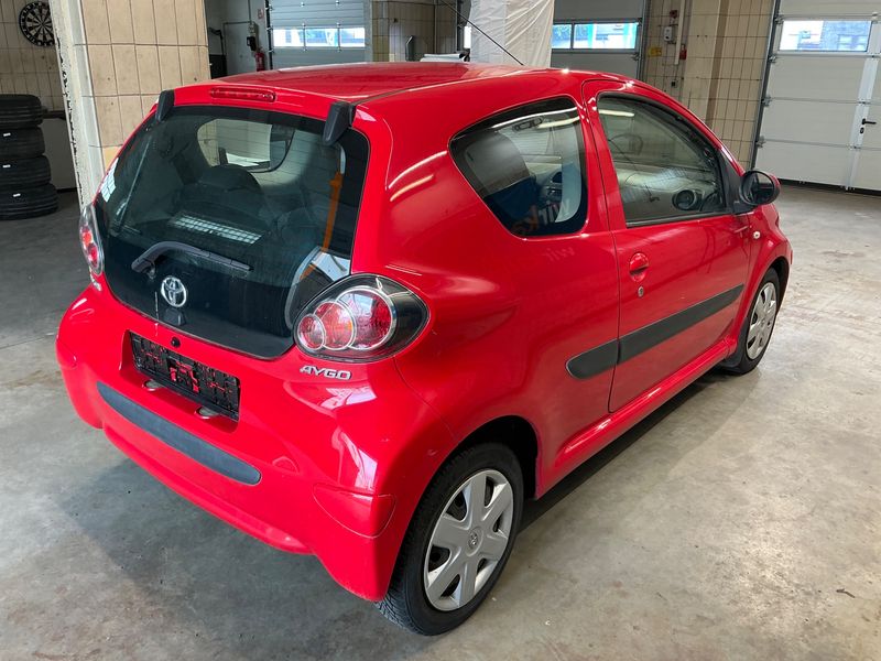 Toyota Aygo 1.0 Cool 2009 – снимка 2
