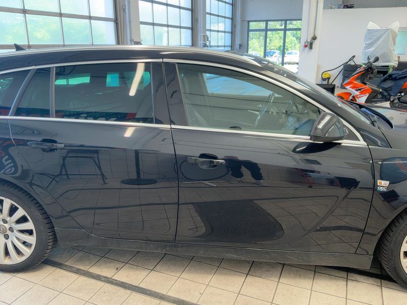Opel Insignia Sports Tourer 2.0 CDTI Biturbo Sport 4x4 2012 – снимка 10