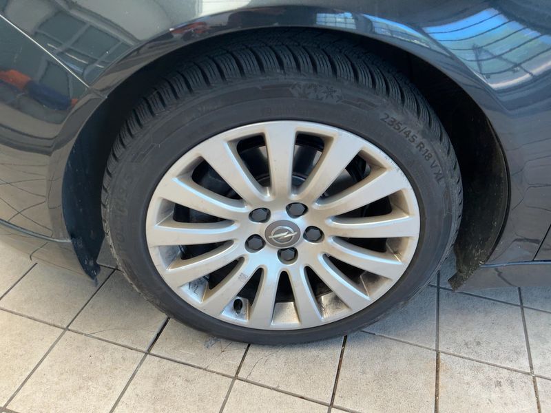 Opel Insignia Sports Tourer 2.0 CDTI Biturbo Sport 4x4 2012 – снимка 3