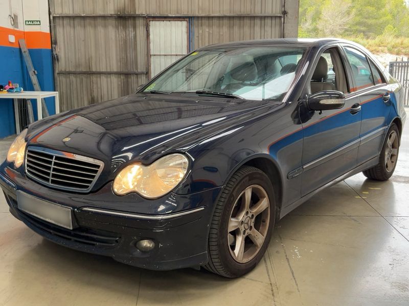 Mercedes-Benz C-Klasse C 220 CDI Avantgarde 2006 – снимка 1