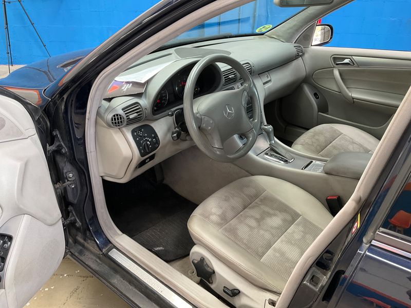 Mercedes-Benz C-Klasse C 220 CDI Avantgarde 2006 – снимка 33
