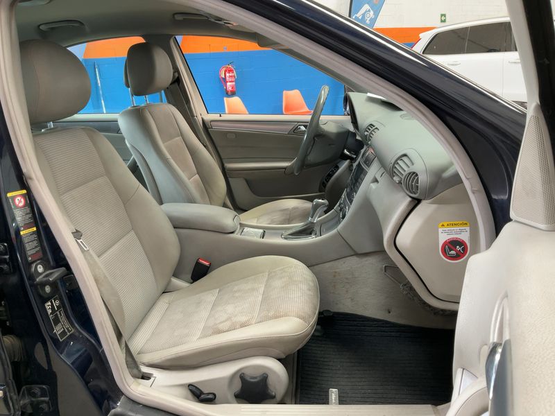 Mercedes-Benz C-Klasse C 220 CDI Avantgarde 2006 – снимка 16